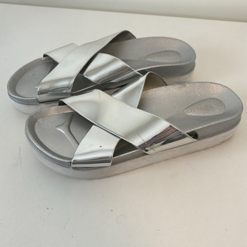 Revamped silver shiny chunky criss-cross slide sandals size 8 - Picture 8 of 8